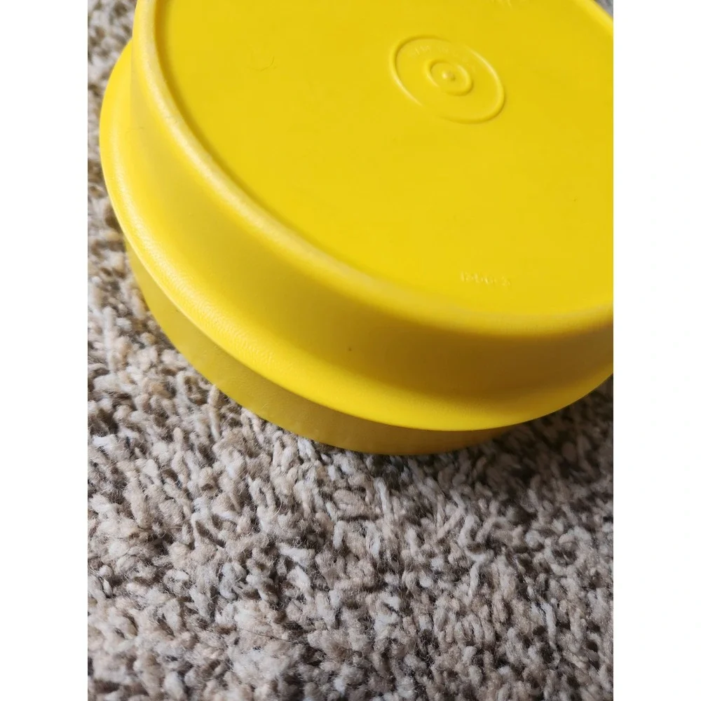 Vintage Tupperware Yellow Cereal Bowl 1356-3 Made in USA 6‎ Inch Retro Kitchen
